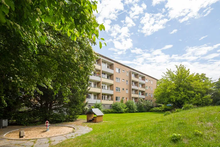 Geräumige 3Raumwohnung mit Tageslichtbad und Balkon — photo 1